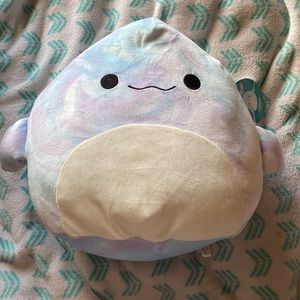 Laslow 10” Squishmallow